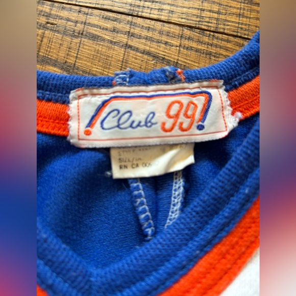 Vintage Edmonton Oilers
Wayne Gretzky jersey/top - Picture 7 of 7